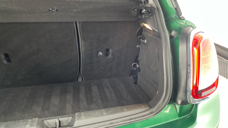 MINI Hatchback 135kW Cooper S Level 2 33kWh 3dr Auto Electric Hatchback